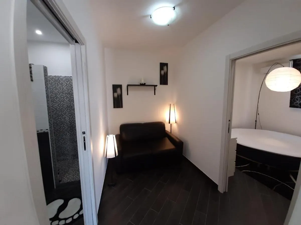 Casa Vacanze Expo Apartment Letojanni Italy