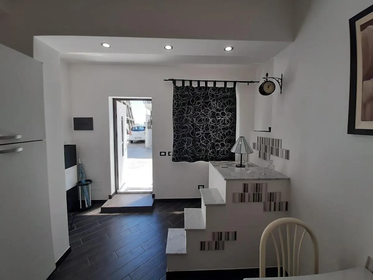 Casa Vacanze Expo Apartment Letojanni Italy